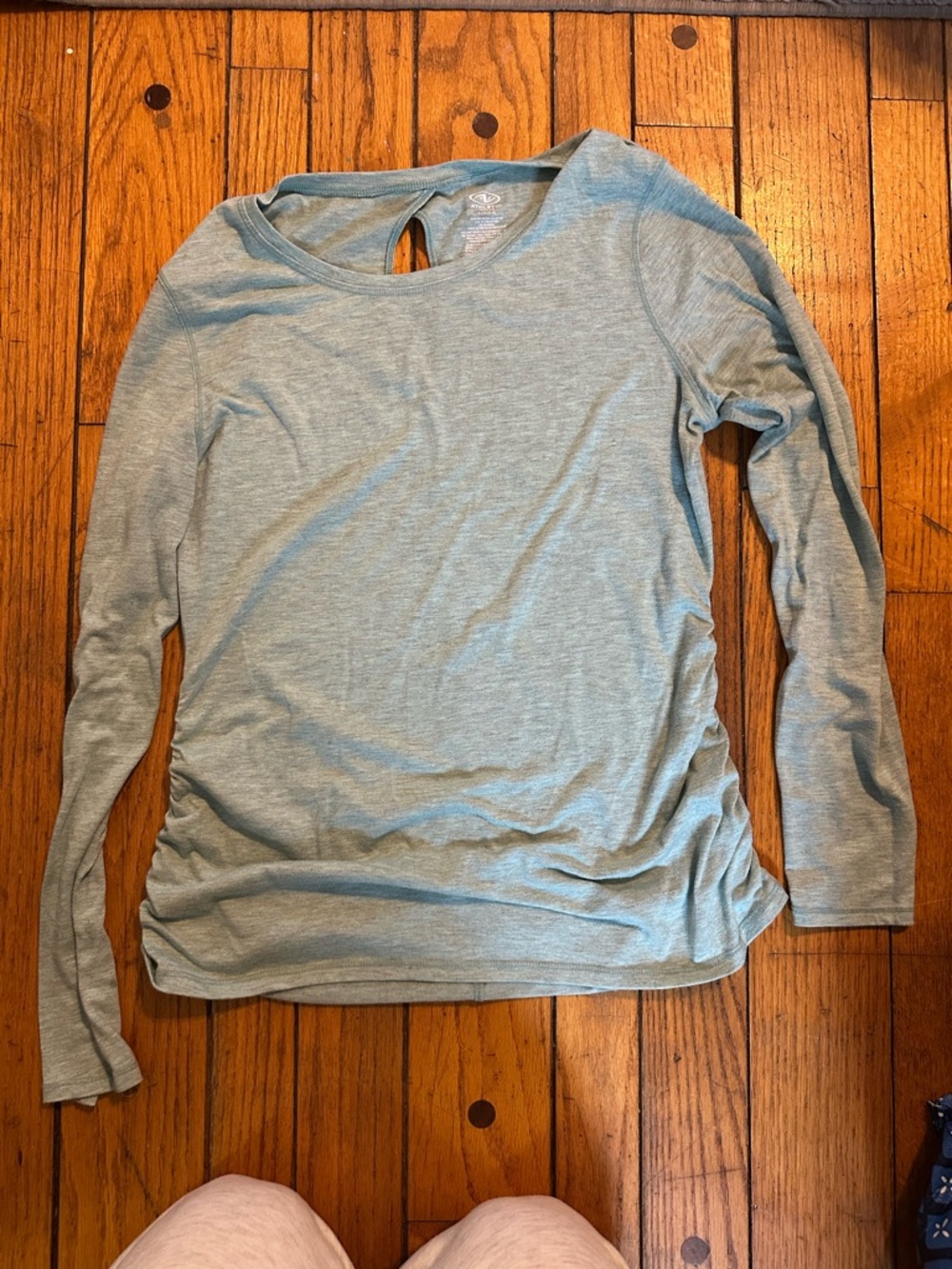 Athletic Works Light Blue Long-Sleeve Scoop Neck Top